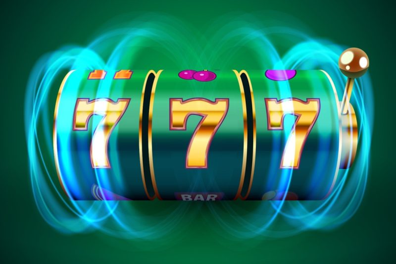 ilustratie slot online cu 3 role prezentand simboluri clasice